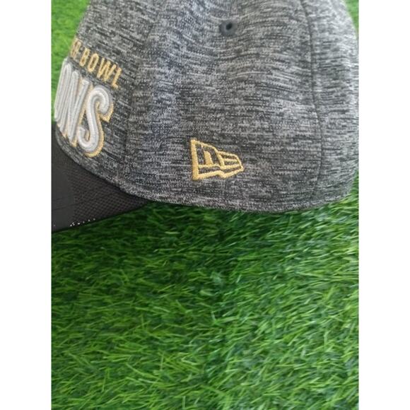 Denver Broncos Super Bowl 50 Champions New Era 9FORTY Adjustable Hat Gray/Black - Picture 4 of 8